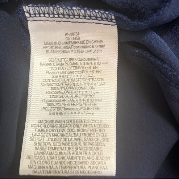 BCBG Generation navy blue layered lace back cocktail dress woman’s size 2 - Picture 10 of 11